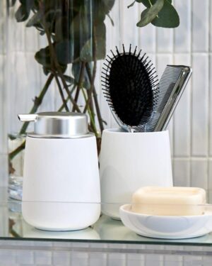 Freestanding Accessories