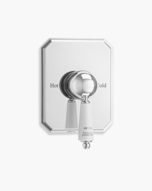 Britannia concealed single lever shower mixer, Arte backplate
